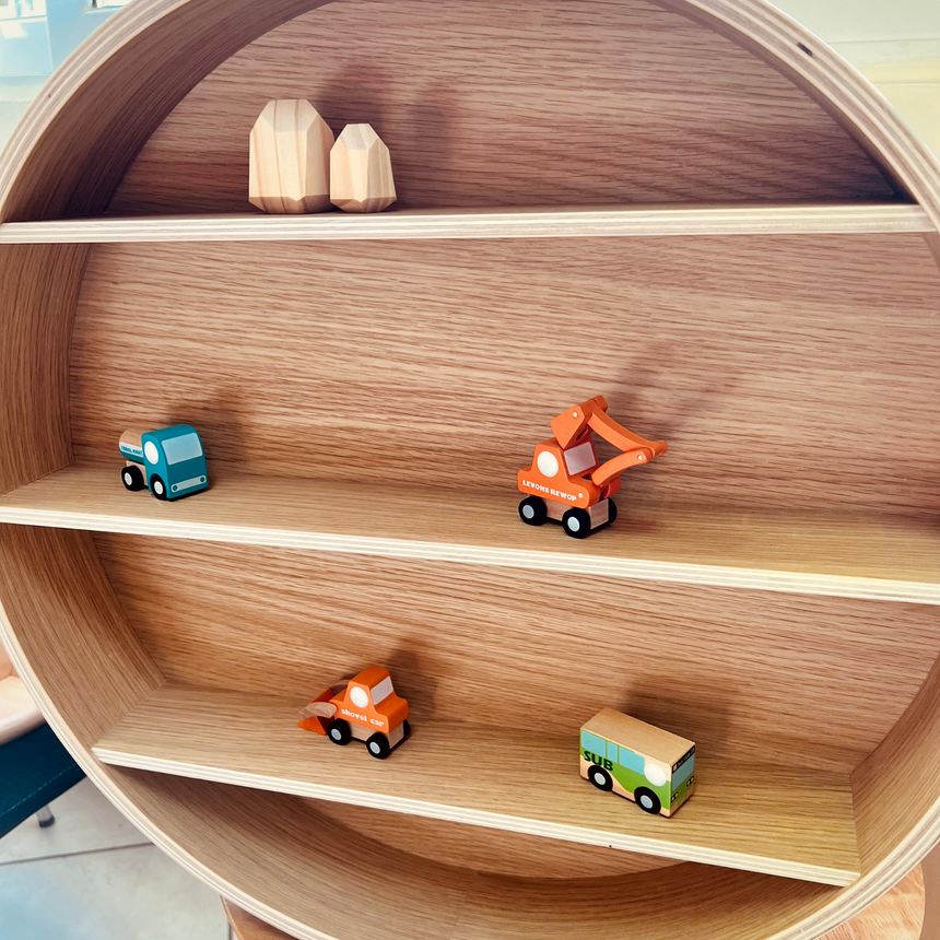 Round shelf
